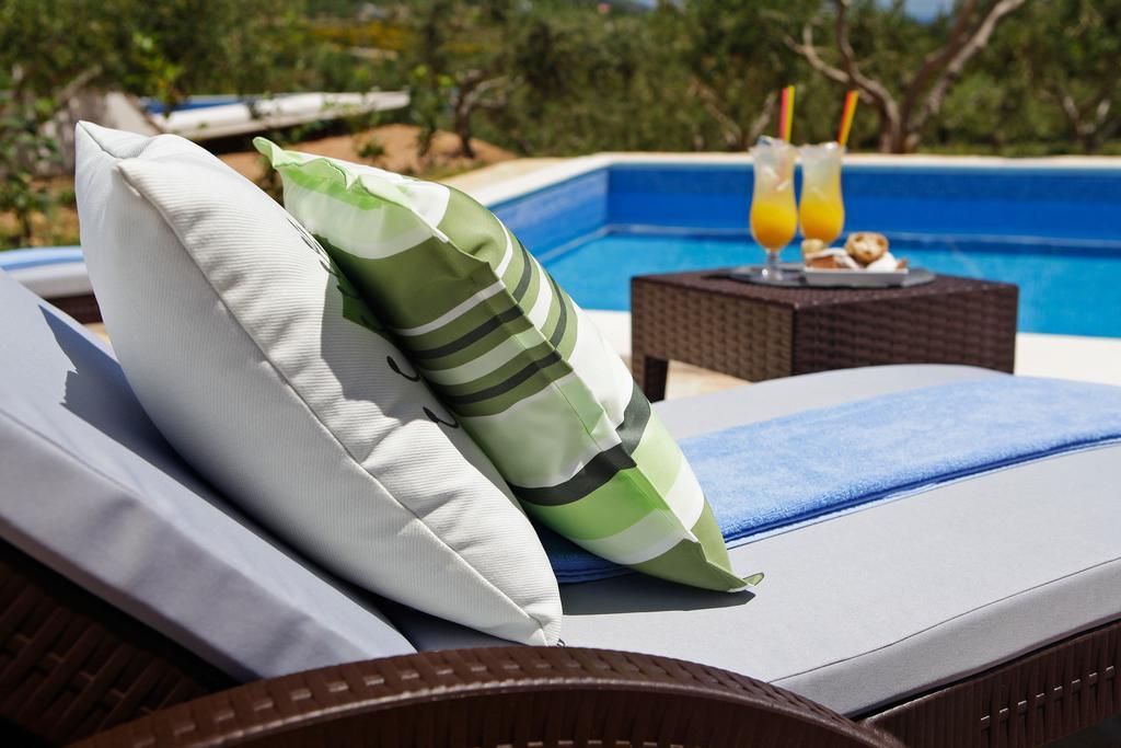 Holiday Homes Oliva Bol Room photo